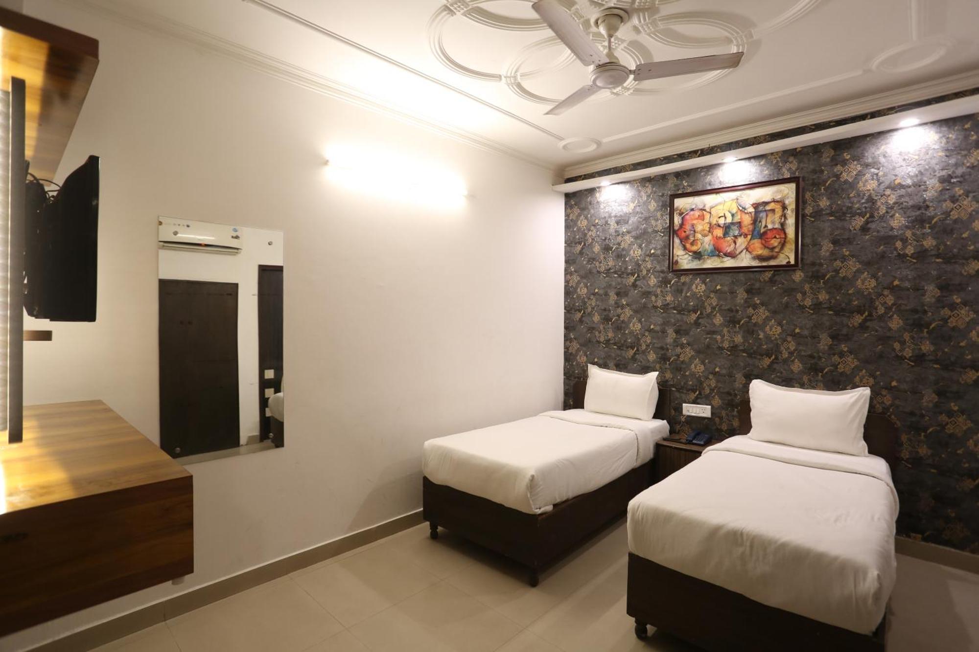 Backpackers - Ink Hotels Delhi Airport By Ss Group New Delhi Ngoại thất bức ảnh